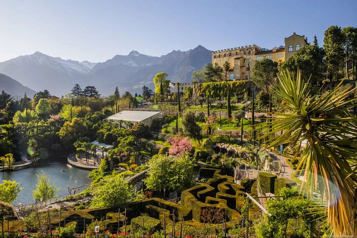 Il Castello Trauttmansdorff visto dall'esterno