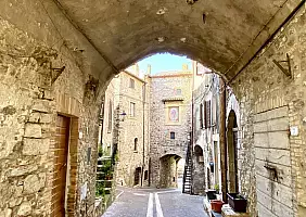 turistipercaso montecchio