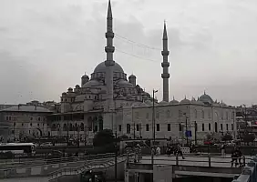 turistipercaso moschea