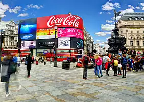 turistipercaso Piccadilly Circus-491752158