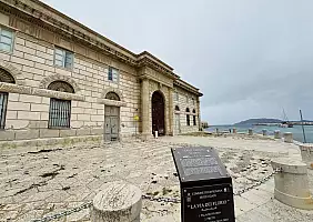 turistipercaso favignana_stabilimento_florio