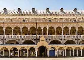turistipercaso The Palazzo della Ragione in Padua, Italy