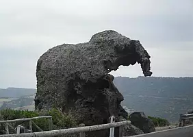 turistipercaso roccia_elefante