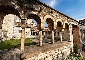 turistipercaso Cloister,Of,The,Ancient,Parish,Church,Of,San,Giorgio,Di