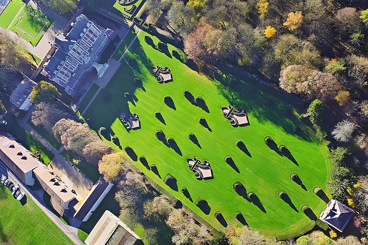 Castello di Wideville di Crespières, Francia, visto dall'alto