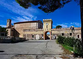 turistipercaso carcere di pianosa_1857198820