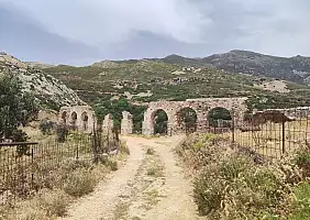 turistipercaso Eubea_Acquedotto_romano