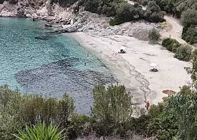 turistipercaso Eubea_Spiaggia_di_Agios_Apostolos