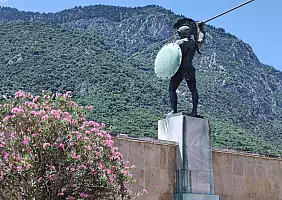 turistipercaso Grecia_Termopili_Manusoleo_a_Leonida