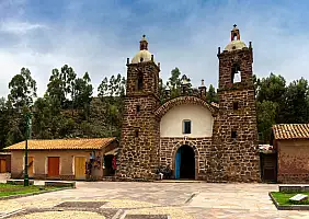 turistipercaso Raqch'i Church in Peruvian Andes