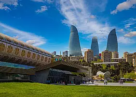 turistipercaso baku_2471338169