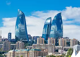 turistipercaso flame towers_556457410