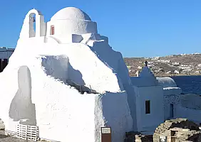 turistipercaso Panagia_Paraportiani_Mikonos