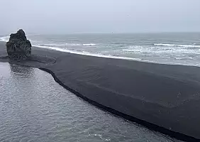 turistipercaso vik_beach