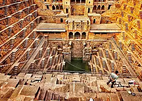 turistipercaso Abhaneri_pozzo_profondo