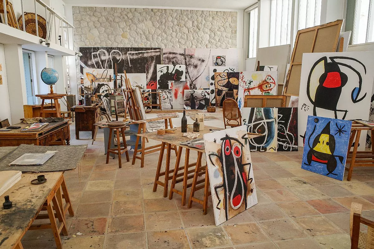 Lavori di Joan Mirò - Mallorca 2023 - Mark Green / Shutterstock.com