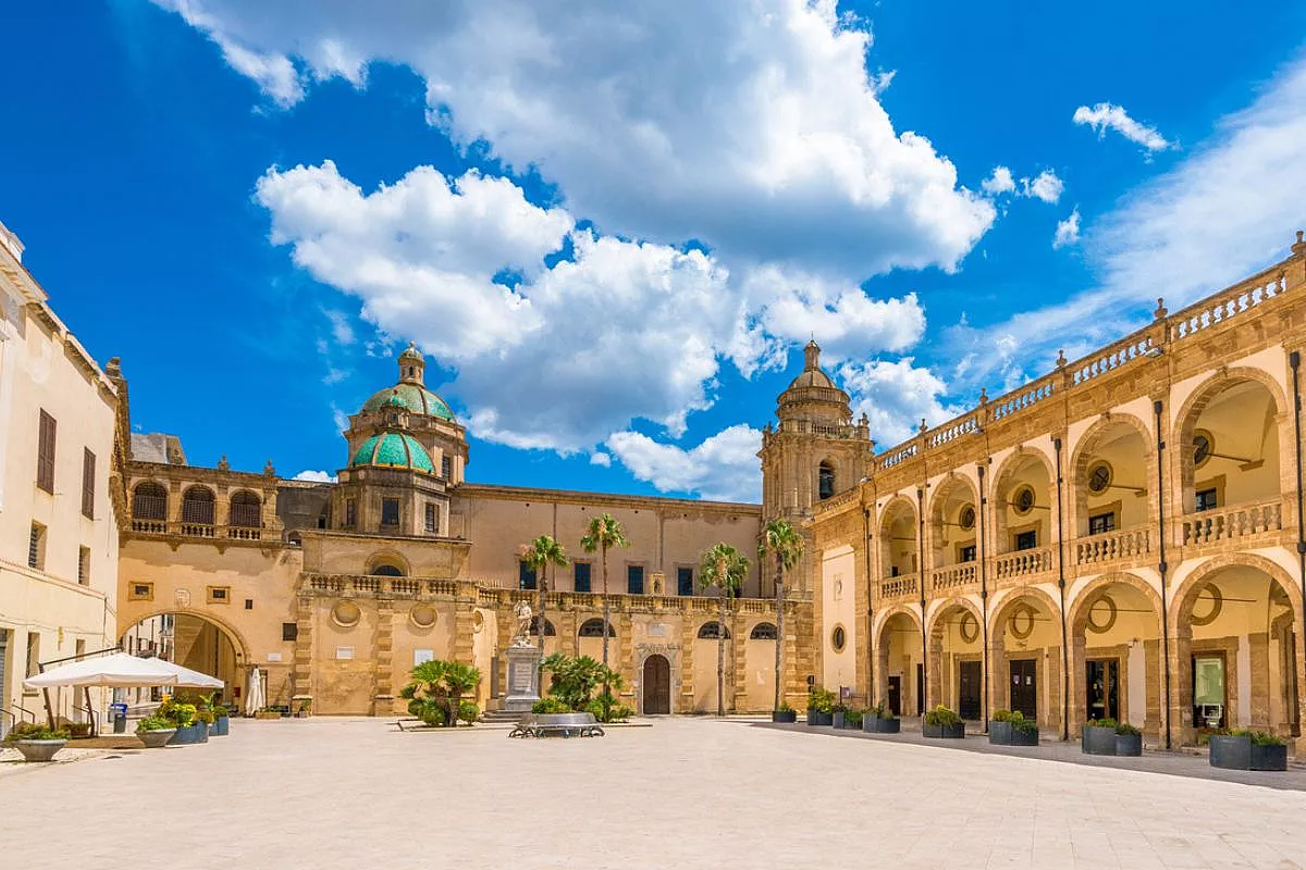 Mazara del Vallo, Piazza della Repubblica