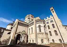 turistipercaso basilica san vigilio trento_1690845601