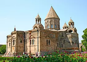 turistipercaso echmiadzin-178519266