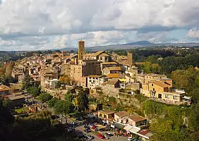 turistipercaso Aerial,View,Of,Medieval,Town,Of,Sutri,In,Lazio,In