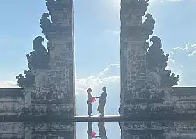turistipercaso Indonesia_Giava_Tempio_di_Lenpuyang_Luglio_2024