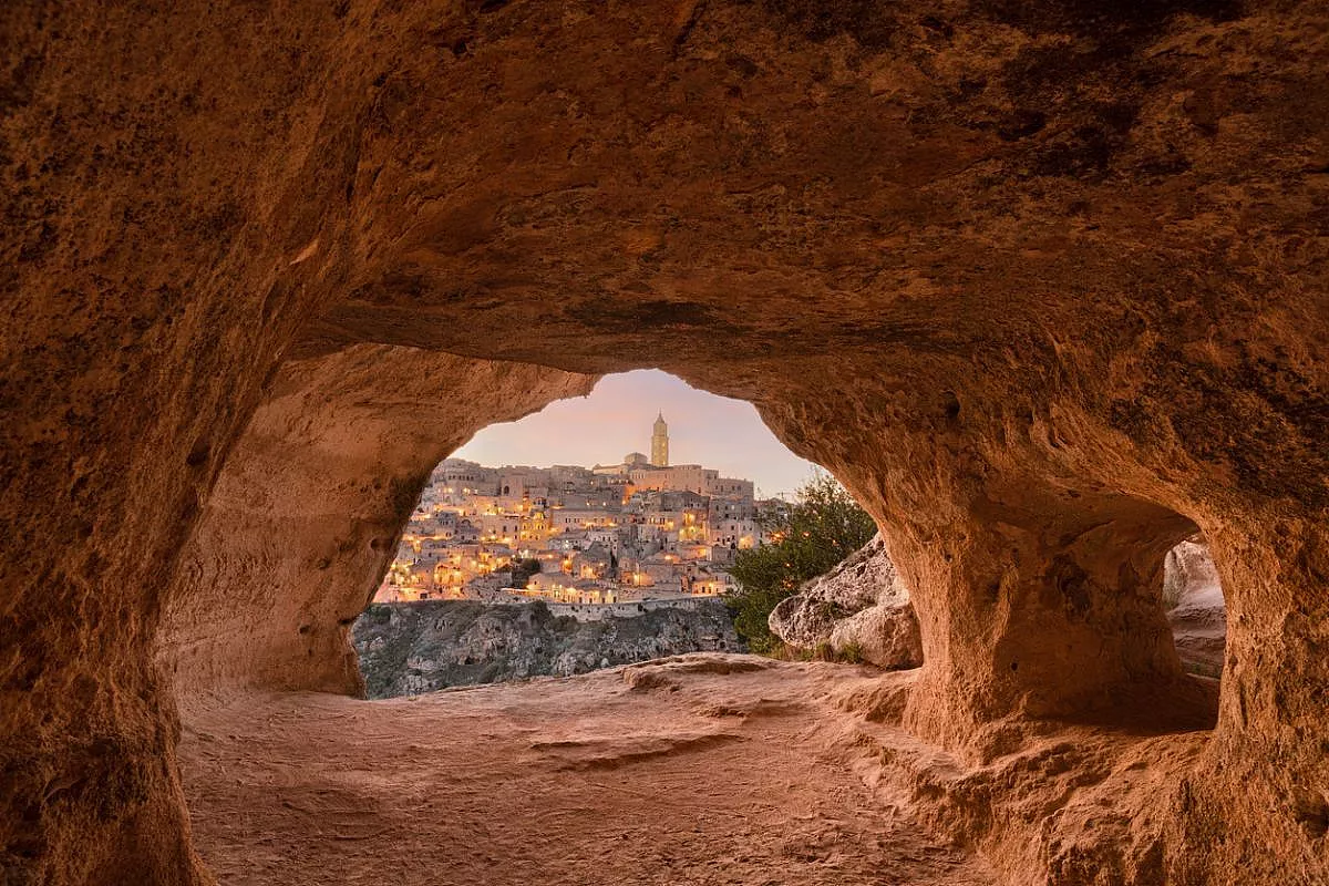 Matera vista da una grotta