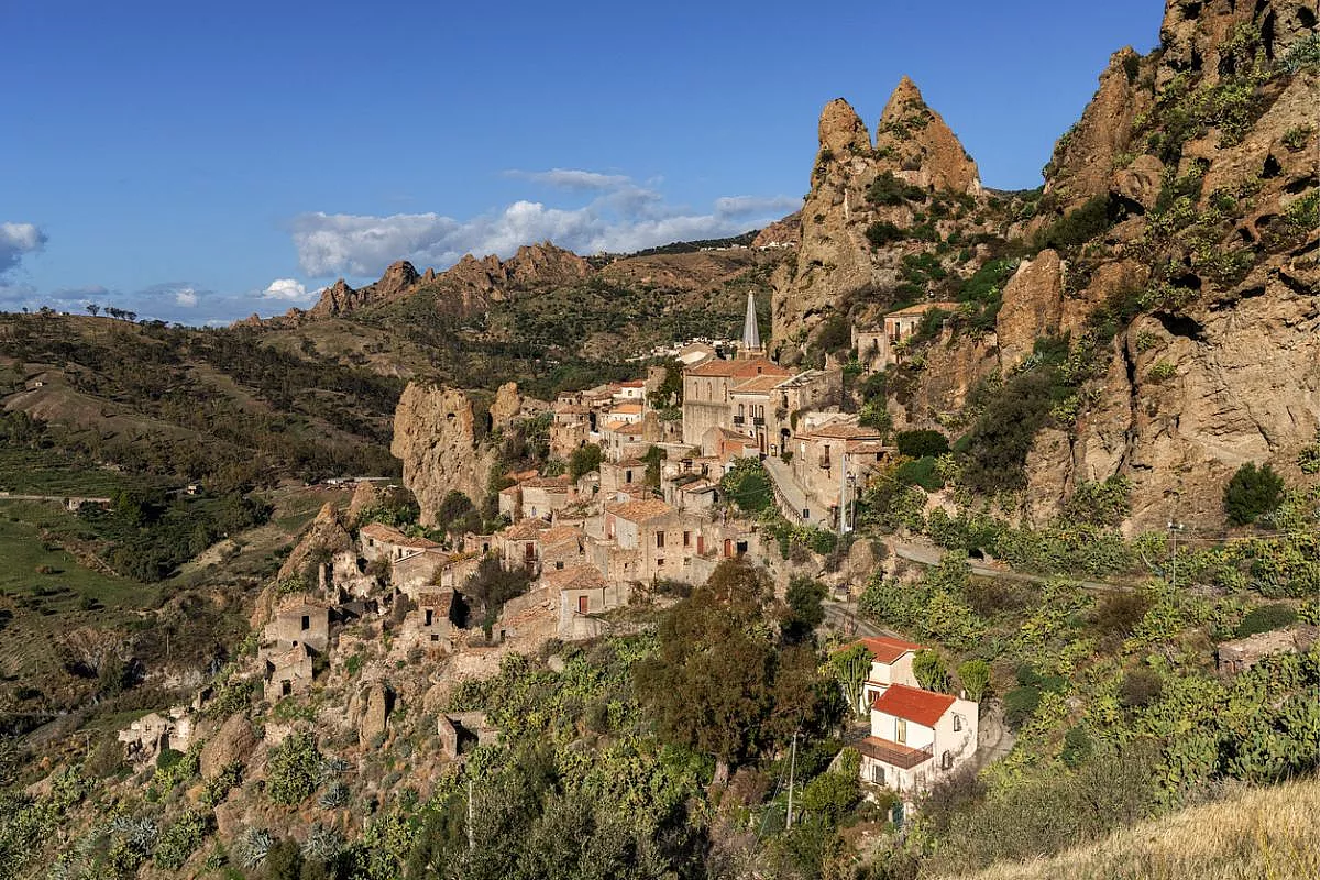Pentedattilo