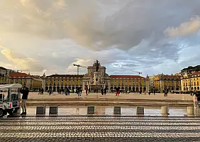 turistipercaso Placa_do_Commercio