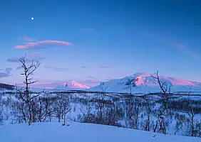 turistipercaso Arctic,Landscape,With,The,Mountains,Nijak,And,Gisuris,In,The