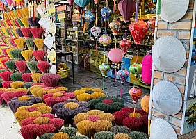 turistipercaso Thuy_Xuan_Incense_Village