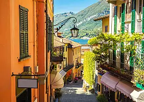 turistipercaso bellagio-877184532