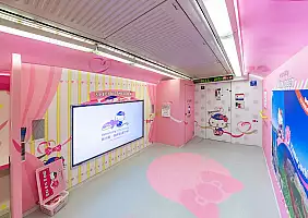 turistipercaso hello kitty shinkansen_1410000161