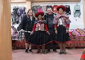 turistipercaso noi_e_donne_peruviane_min
