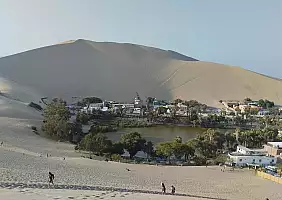 turistipercaso oasi_di_huacachina_min