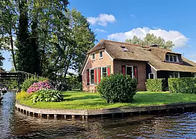 turistipercaso 2024_07_17_18h17m11s_Giethoorn