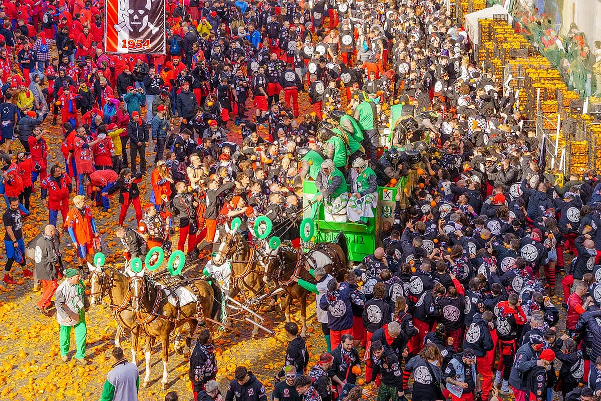 battaglia delle arance, carnevale di ivrea