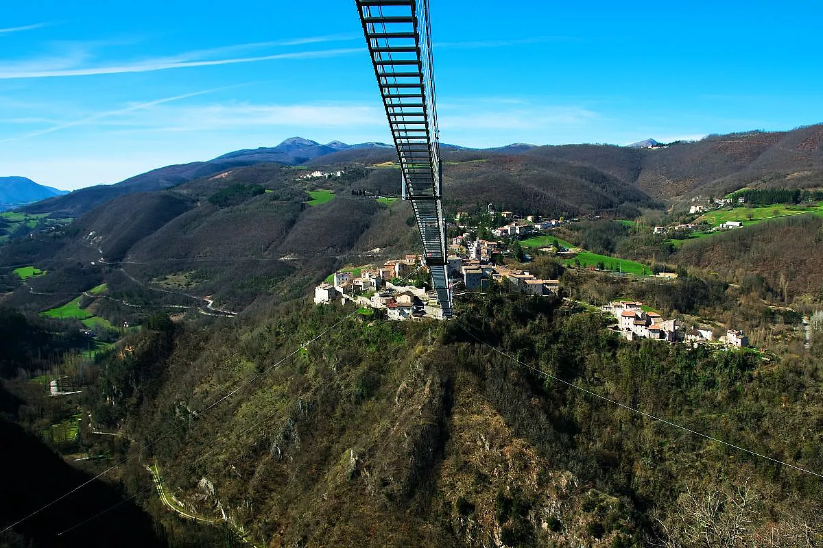 ponte tibetano di Sellano