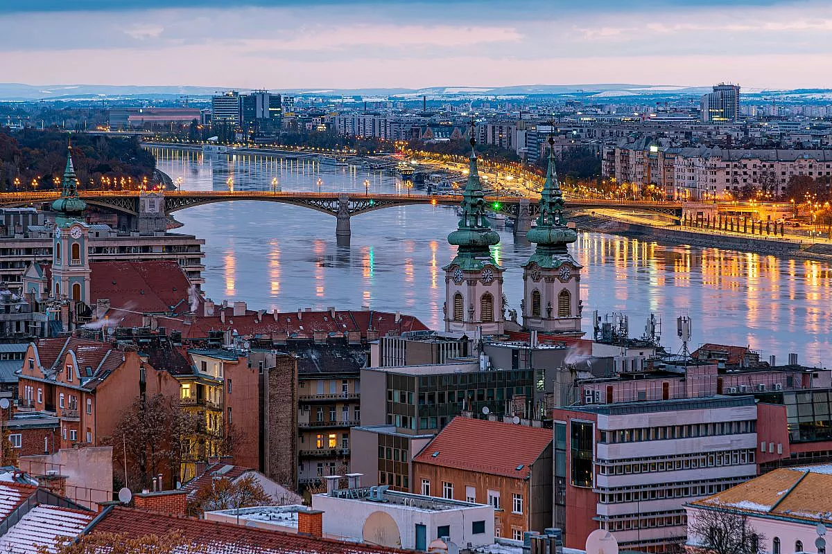 5 giorni tra monumenti, crociere sul Danubio e terme: ecco cosa fare a Pasqua a Budapest