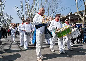 turistipercaso feria-arles-fanfare-pasqua