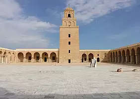 turistipercaso Mosqu_e_Okba_Ibn_Nafaa_Grande_Mosqu_e_