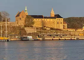 turistipercaso Oslo_La_fortezza