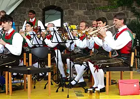 turistipercaso 12 - Un gruppo musicale a San Pietro