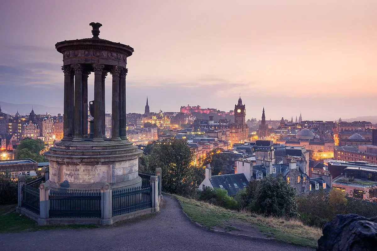edimburgo una delle città del mondo costruite su 7 colli