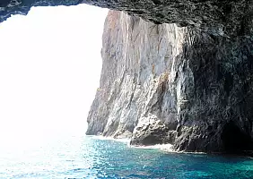 turistipercaso Grotta_di_Khytra
