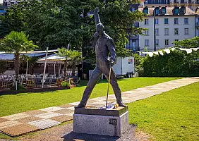 turistipercaso statua-freddie-mercury-Montreaux