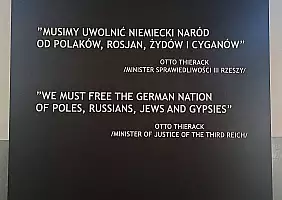turistipercaso 019_Auschwitz_10_