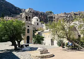 turistipercaso piazza_monemvasia