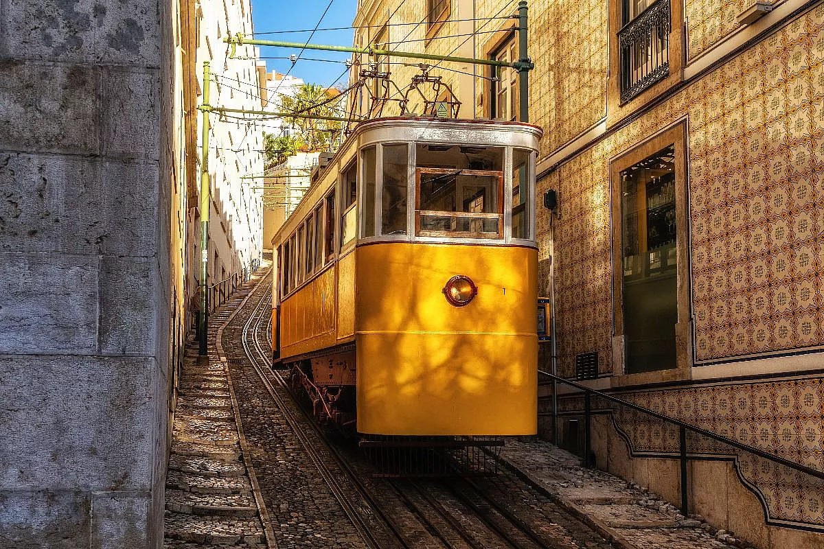 Lisbona tram 28