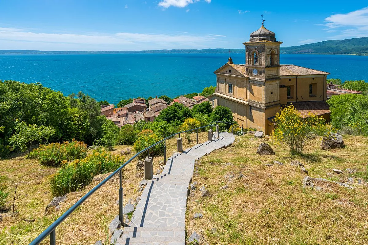 trevignano romano e il lago di bracciano