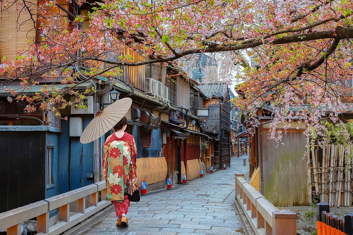 Kyoto, i luoghi simbolo da non perdere e le piccole meraviglie da scoprire camminando